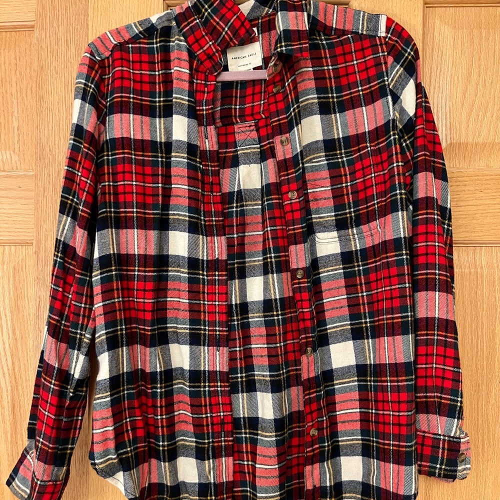 American Eagle Outfitters Red and Blue Plaid Shirt